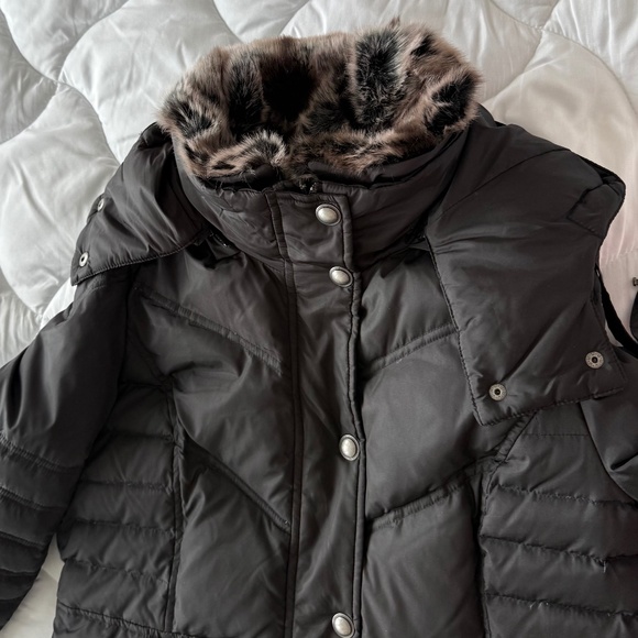 NWT London Fog Women's Black Puffer Down Coat w/Faux Fur Hood Size L - Picture 9 of 15